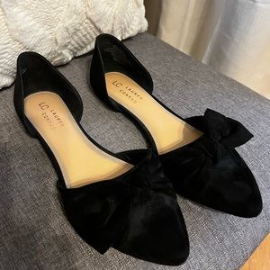 Lauren Conrad black slip on with bow